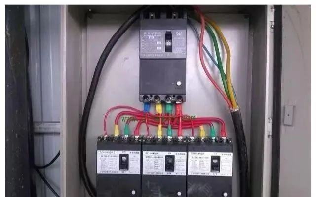 為什么電氣系統會出現分閘不跳、總閘跳的情況？
