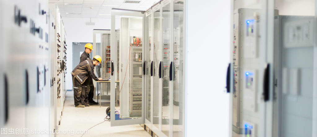 現場服務人員在電氣安裝服務中的關鍵作用