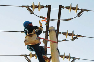 宇達(dá)YD驅(qū)鳥(niǎo)器 高效保障6-35Kv輸電線路安全