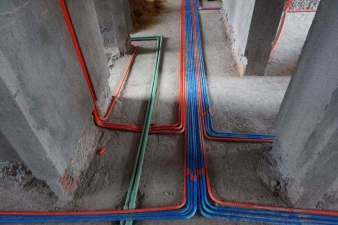 專業(yè)電氣安裝服務 從焊接改造到弱電維修，您的就近上門施工專家